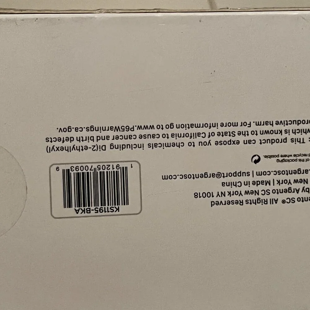 Storage Bag Organizer -Holds 4 sizes - Bags (new)‎ (damaged - make an offer